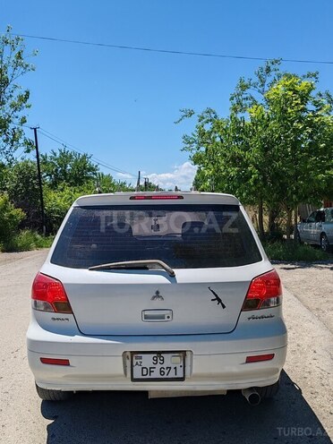 Mitsubishi Airtrek-3
