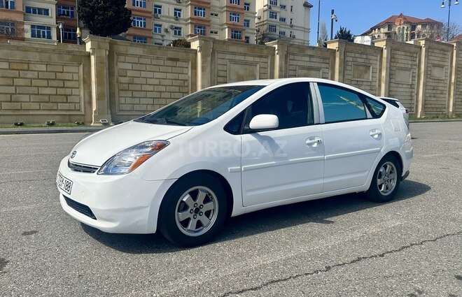 Toyota Prius-4