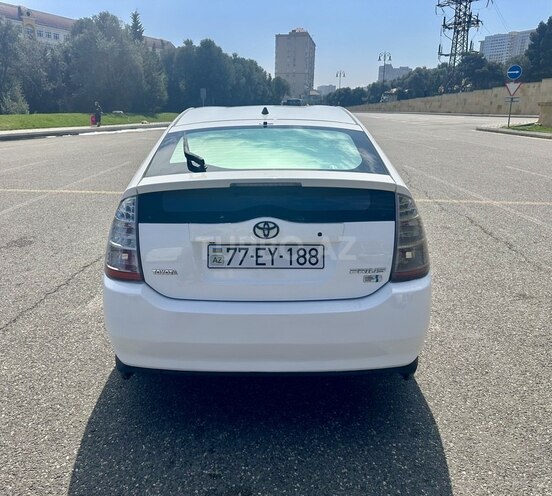Toyota Prius-17
