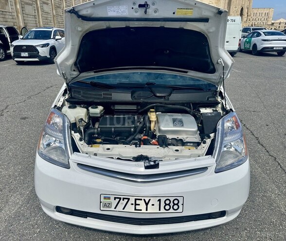 Toyota Prius-9
