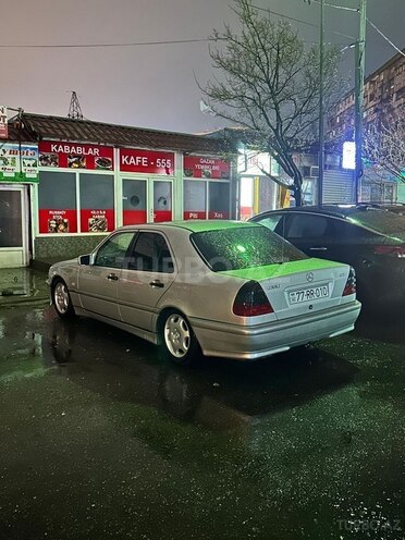 Mercedes C 220-6