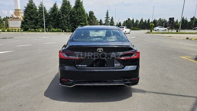 Toyota Camry-7