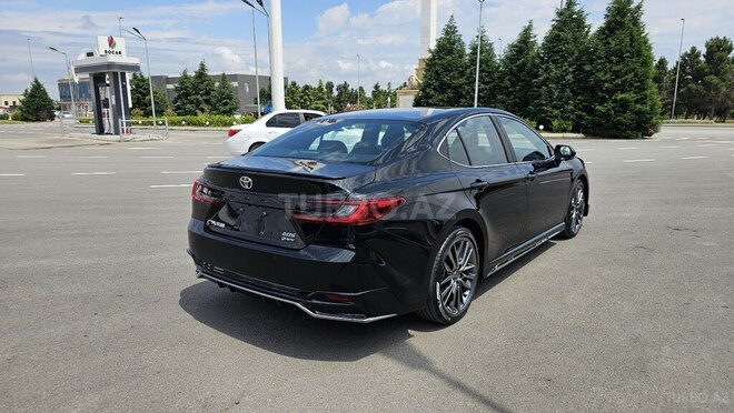 Toyota Camry-6