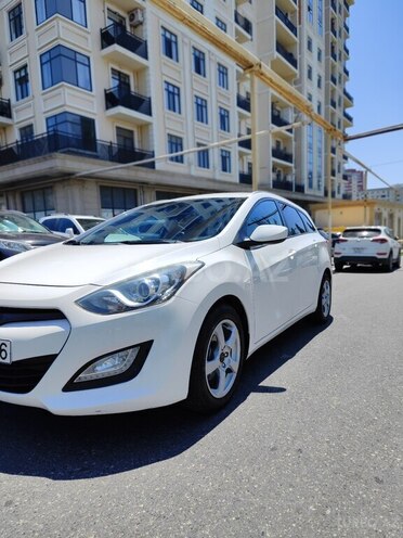 Hyundai i30-4