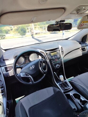 Hyundai i30-7