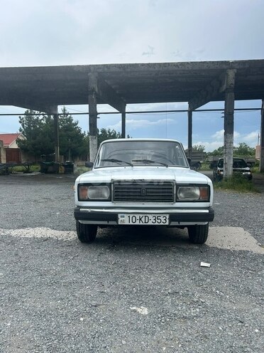 LADA (VAZ) 2107-1