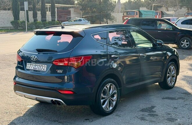 Hyundai Santa Fe-4