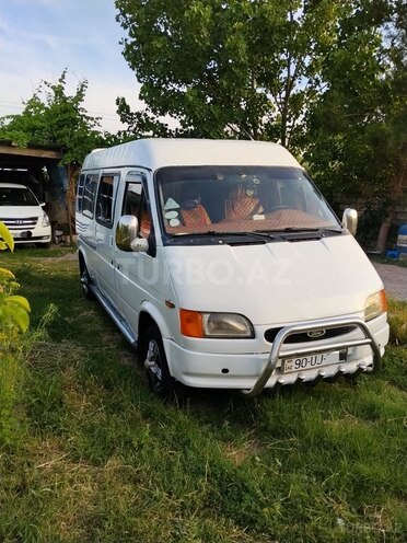 Ford Transit-1