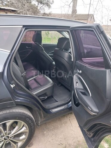 Hyundai Santa Fe-15