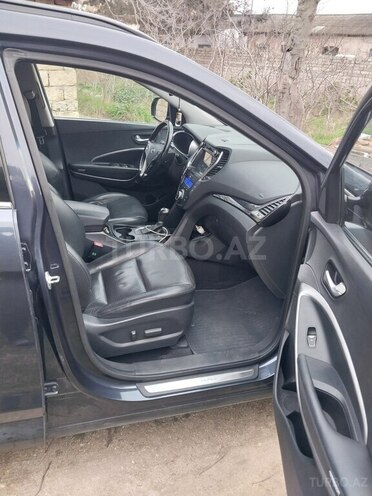 Hyundai Santa Fe-14