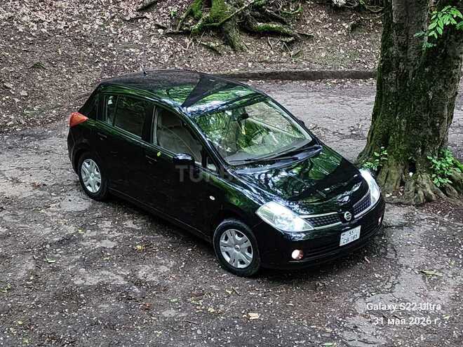 Nissan Tiida-2