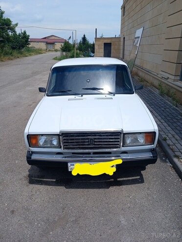 LADA (VAZ) 2107-1