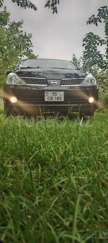 Nissan Tiida-6