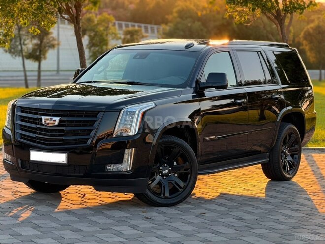 Cadillac Escalade-3