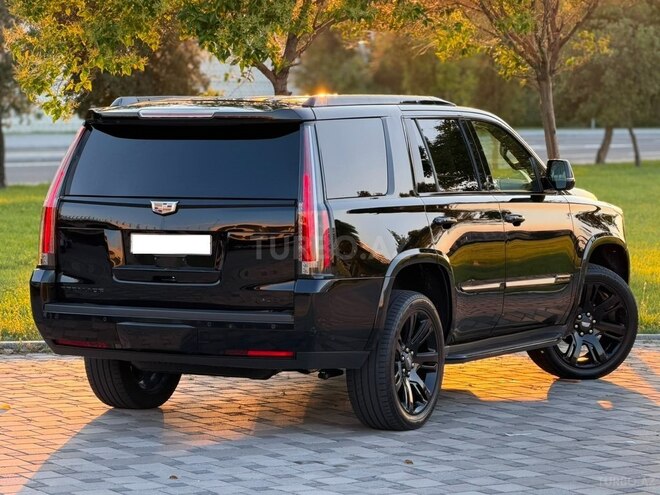 Cadillac Escalade-7