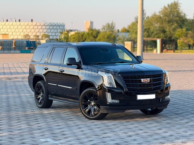 Cadillac Escalade-2