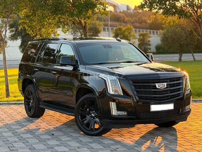 Cadillac Escalade-4