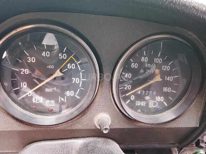 LADA (VAZ) 2106-7