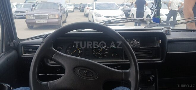 LADA (VAZ) 2107-2
