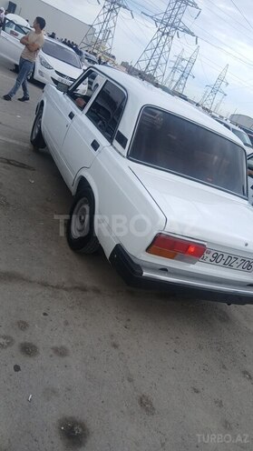 LADA (VAZ) 2107-4