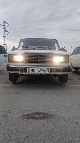 LADA (VAZ) 2107-1