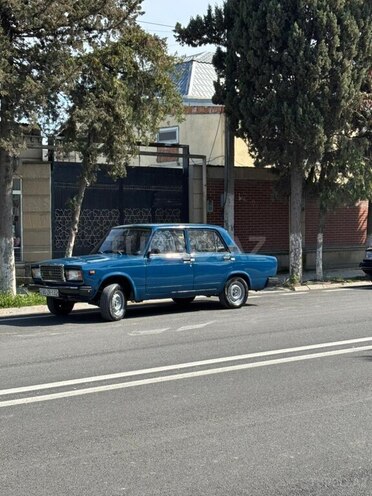 LADA (VAZ) 2107-4