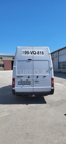 Ford Transit-5