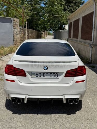 BMW 528-2
