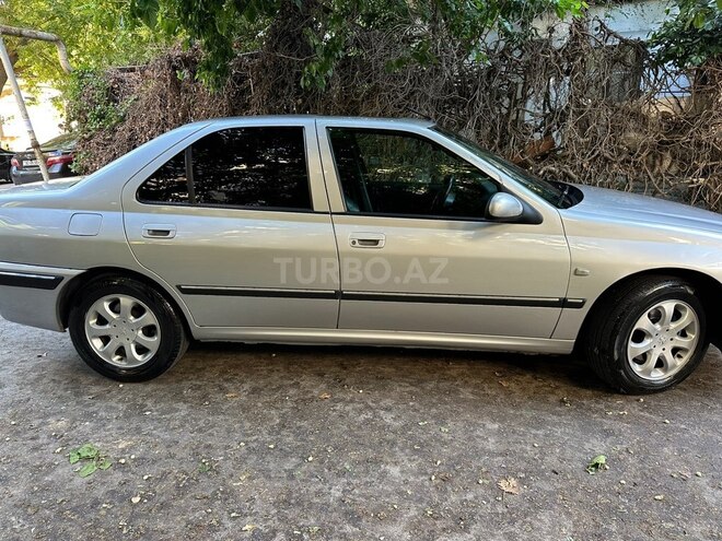 Peugeot 406-3