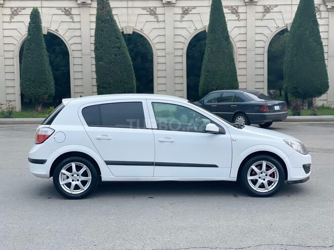 Opel Astra-2
