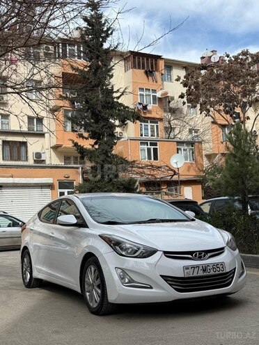 Hyundai Elantra-2