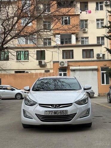 Hyundai Elantra-1