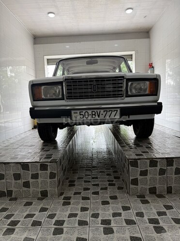 LADA (VAZ) 2107-1