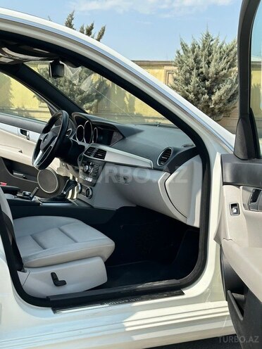 Mercedes C 250-17