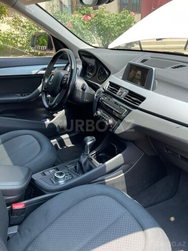 BMW X1-6