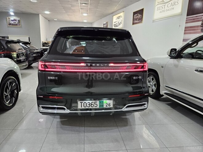 Geely Galaxy M9-4