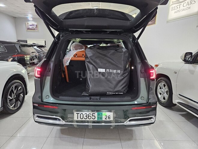 Geely Galaxy M9-9