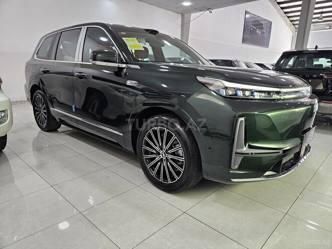 Geely Galaxy M9-6