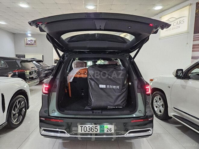 Geely Galaxy M9-12