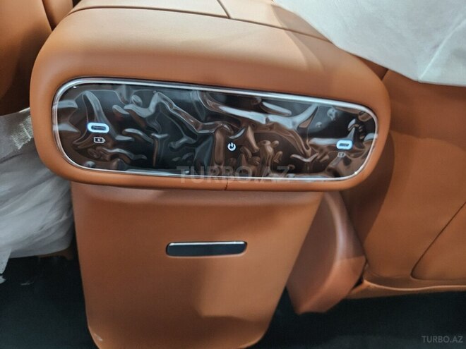 Geely Galaxy M9-13
