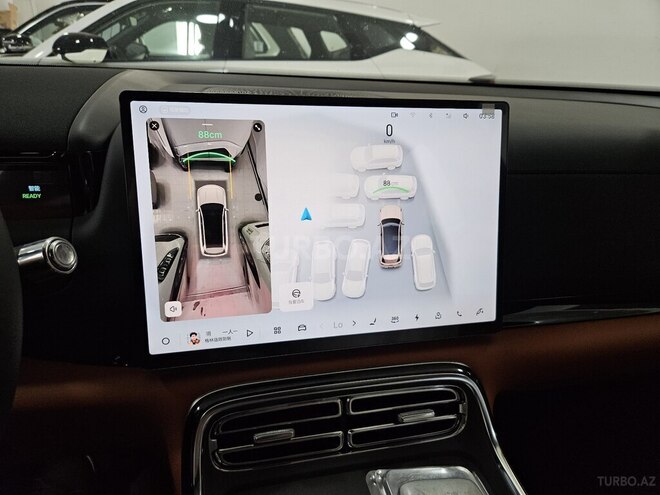 Geely Galaxy M9-19