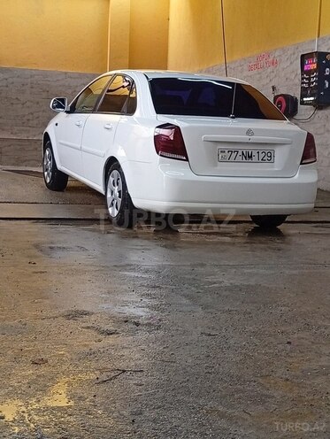 Daewoo Gentra-10