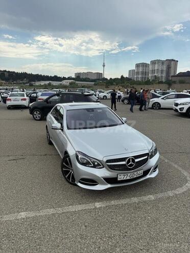 Mercedes E 220-6