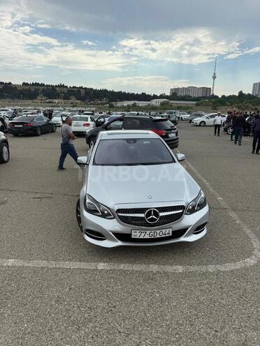 Mercedes E 220-4