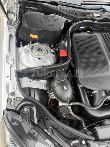 Mercedes E 220-9