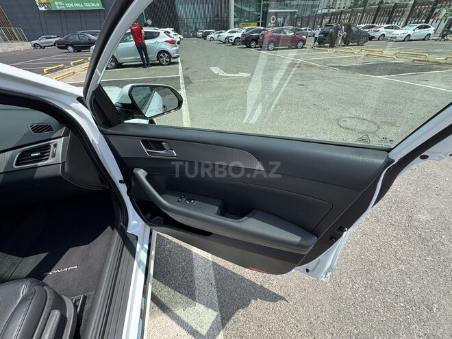 Hyundai Sonata-20