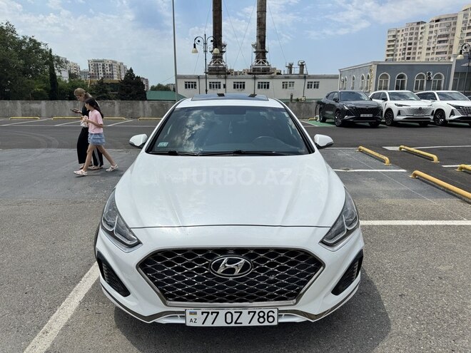 Hyundai Sonata-1