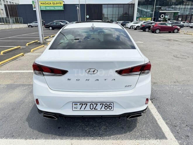 Hyundai Sonata-6