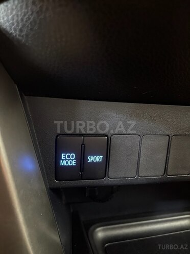 Toyota RAV4-3