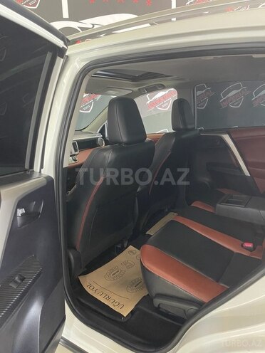 Toyota RAV4-10